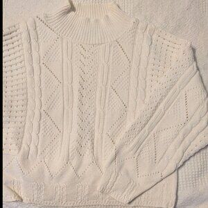 FORENZA CROPPED SWEATER